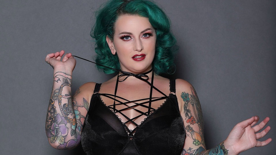 ALL TIED UP - Galda Lou bow bra strip