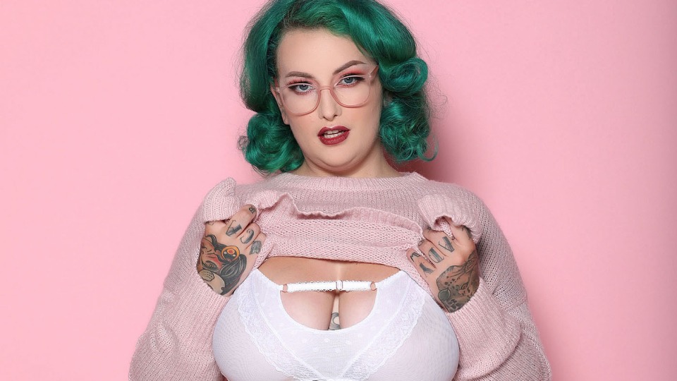 GRANDMA ROLEPLAY - Galda Lou GILF fantasy