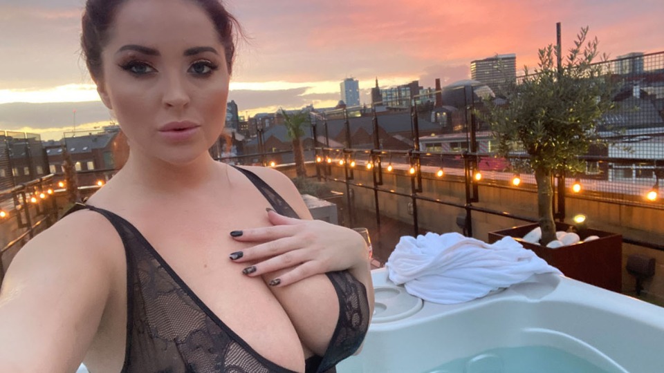 HOT TUB TEASE - Lucy Vixen rooftop jacuzzi fantasy