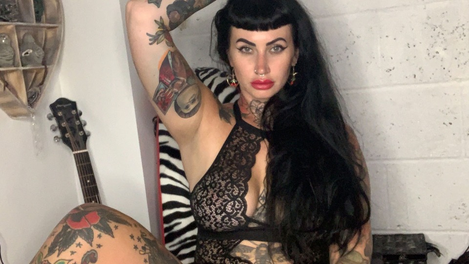 ROCK STAR GROUPIE - Cherry Pie rock and roll fantasy